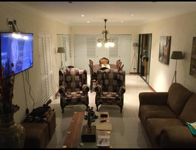 4 BEDROOM TOWNHOUSE FOR SALE IN VANDERBIJLPARK SE 3